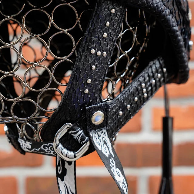 Mamba black snakeskin material, 100% pure leather, hand-sewn